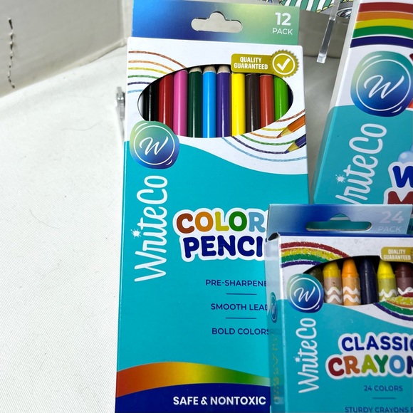 ADULT COLORING BOOK SET #15 - Picture 9 of 9